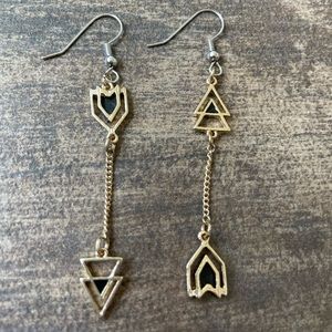NWOT Cutest arrow earrings!